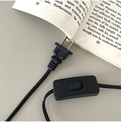 Bedroom Bedside Lamp Golden Modern Simple Model Room Décor Table Lamps College Dorm Study LED Desk Lamp E27 Table Light Fixtures Cute Study Lamps for Bedroom Décor