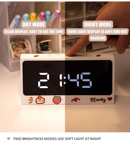 Digital Clock Table Clock Snooze Alarm Cute Silent Mirror Clock Student Desktop Mirror Surface LED Alarm Clock with USB Charger 12/24H Easy Snooze Function Adjustable Brightness Alarm Clocks for Bedroom LED Clock Electronic Clock for Children