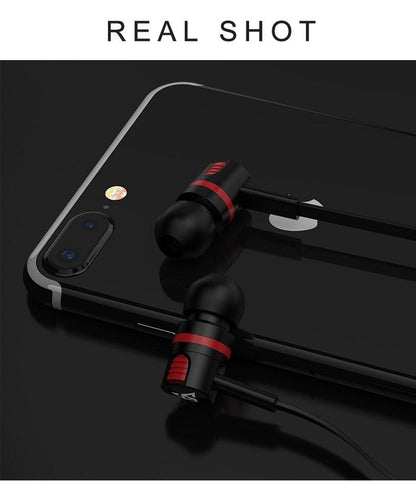 Wired in-Ear Headphones With Tangle-Free Cord Noise Isolating Bass Driven Sound Metal Earphones Carry Case Ear Bud Tips In-ear Earphone  Super Bass Sound Sport Headset With Mic for Phones Ear Phone For Women 3.5mm